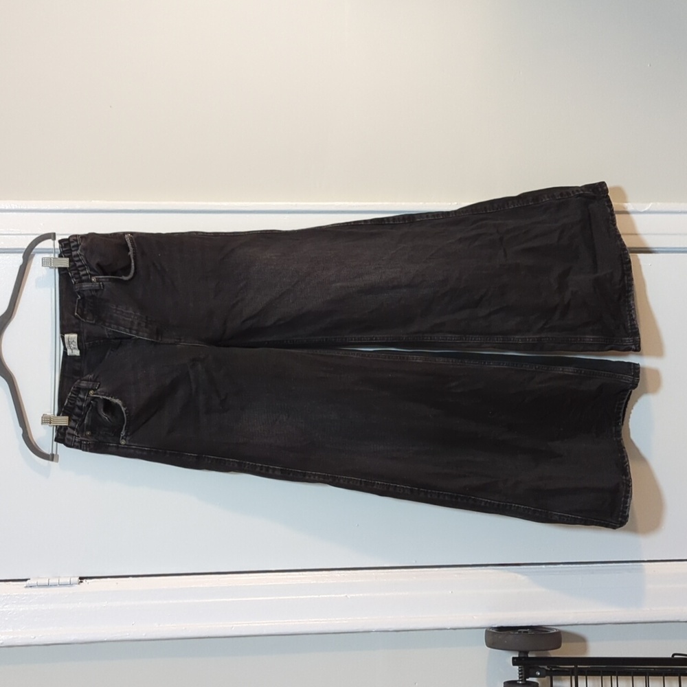 Super Wide Leg Jeans